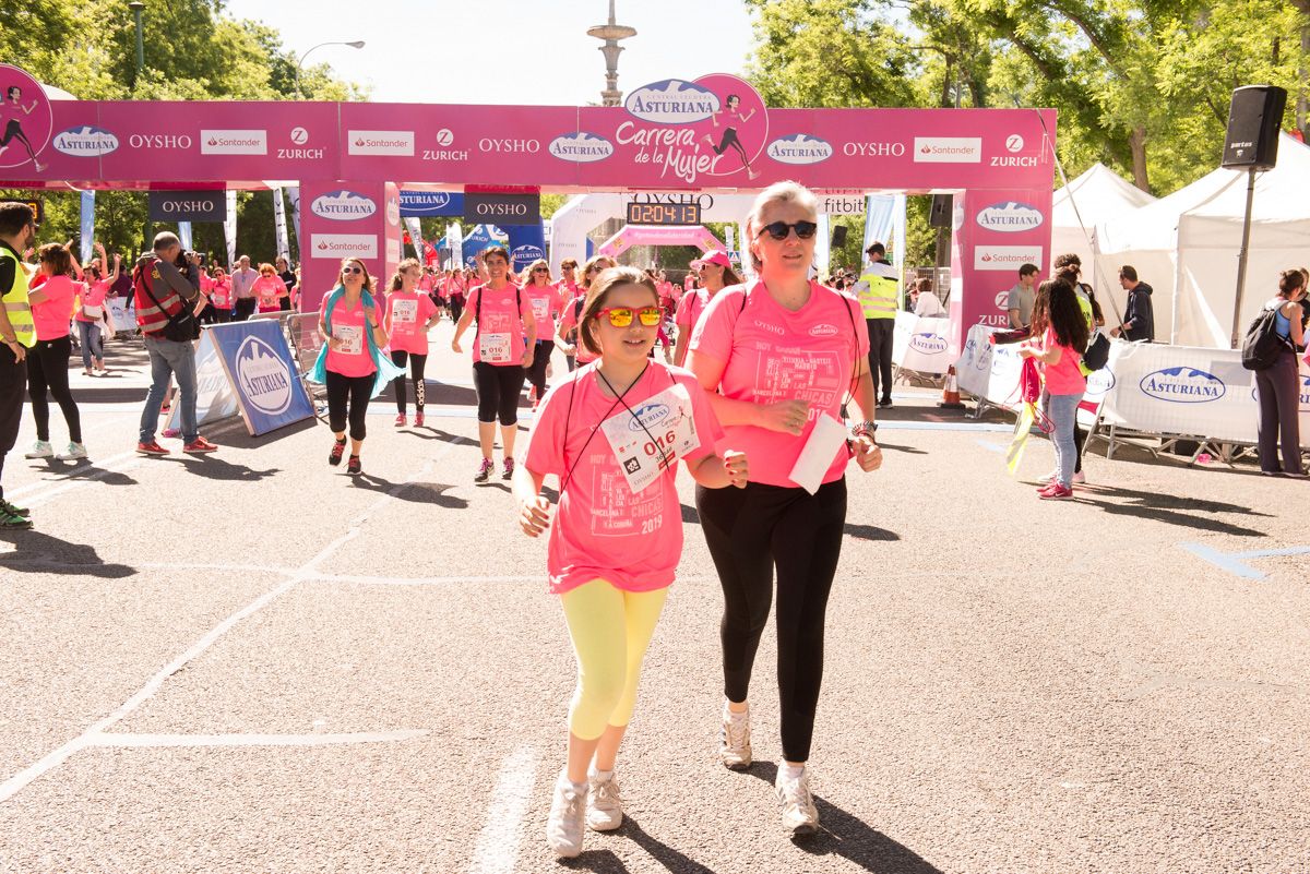 Carrera de la Mujer de Madrid - META, ARCO IZQUIERDO (de 2:03:50 a 2:07:17)