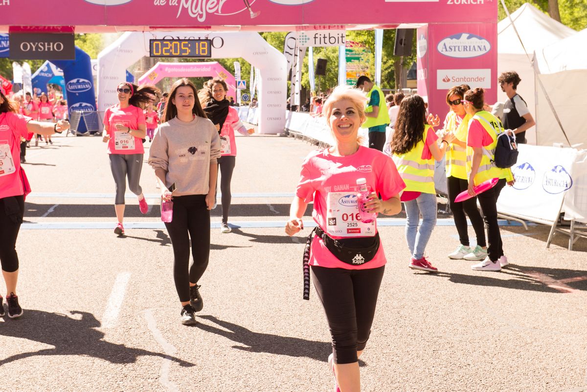 Carrera de la Mujer de Madrid - META, ARCO IZQUIERDO (de 2:03:50 a 2:07:17)