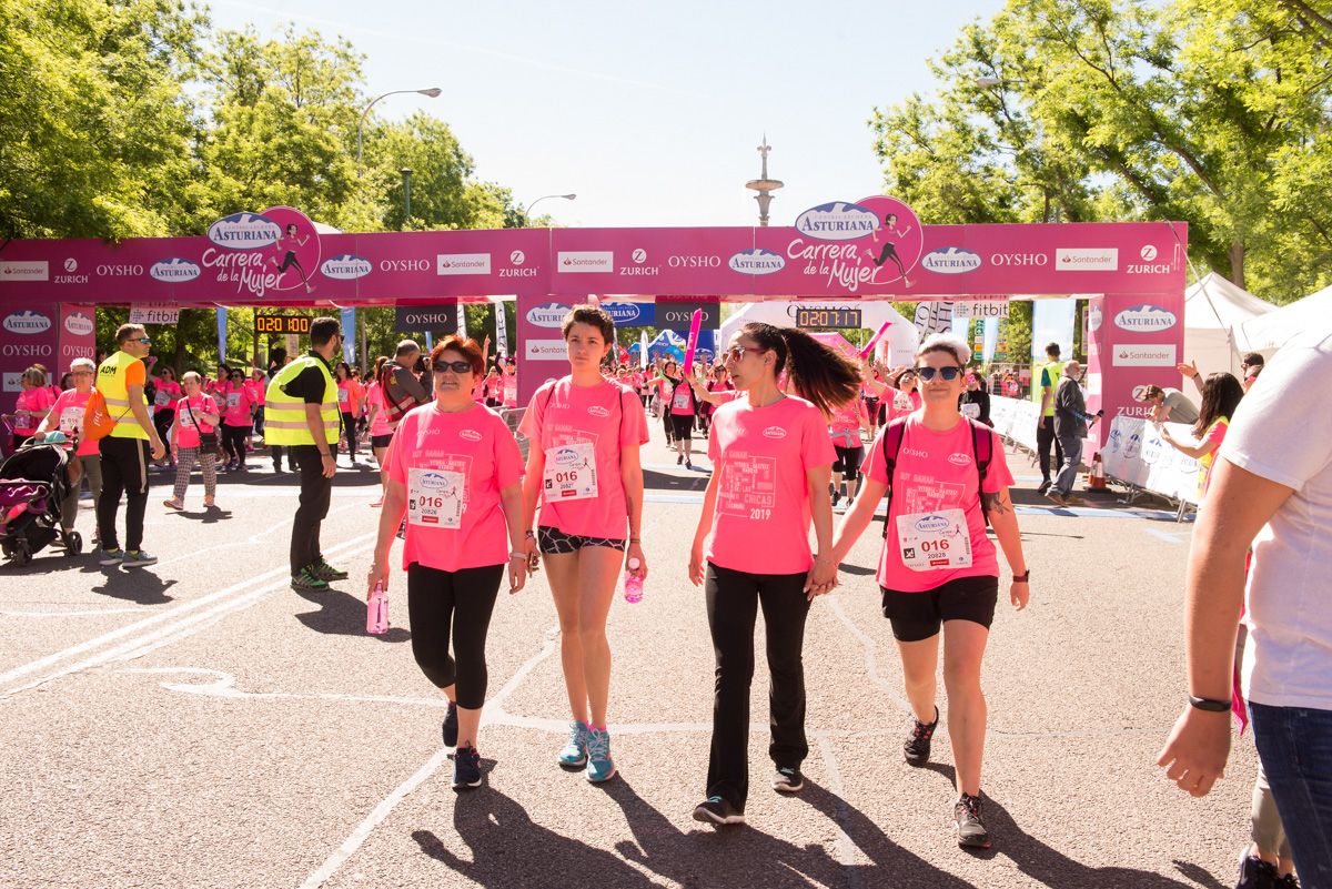 Carrera de la Mujer de Madrid - META, ARCO IZQUIERDO (de 2:03:50 a 2:07:17)