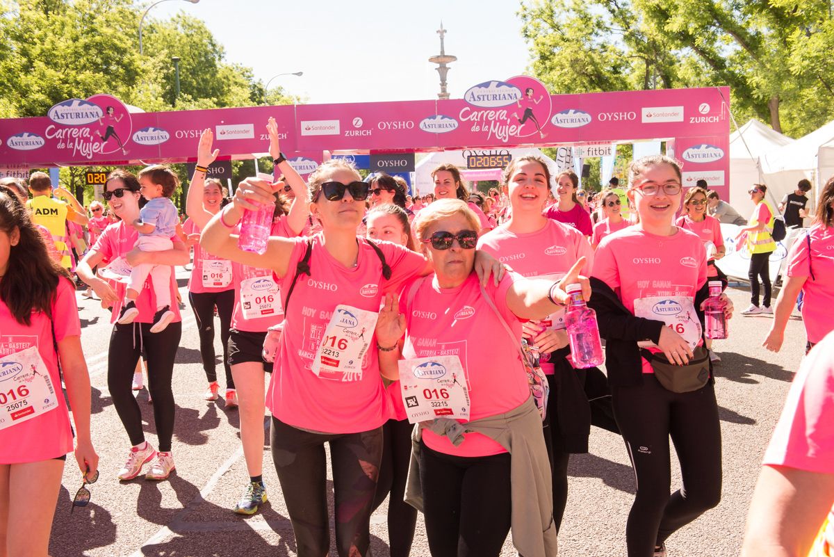 Carrera de la Mujer de Madrid - META, ARCO IZQUIERDO (de 2:03:50 a 2:07:17)