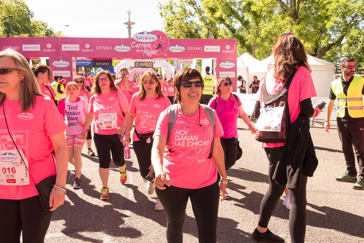 Carrera de la Mujer de Madrid - META, ARCO IZQUIERDO (de 1:48:55 a 1:51:02)