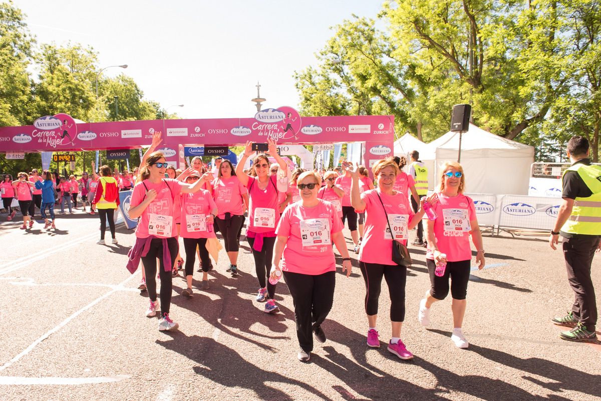 Carrera de la Mujer de Madrid - META, ARCO IZQUIERDO (de 1:48:55 a 1:51:02)