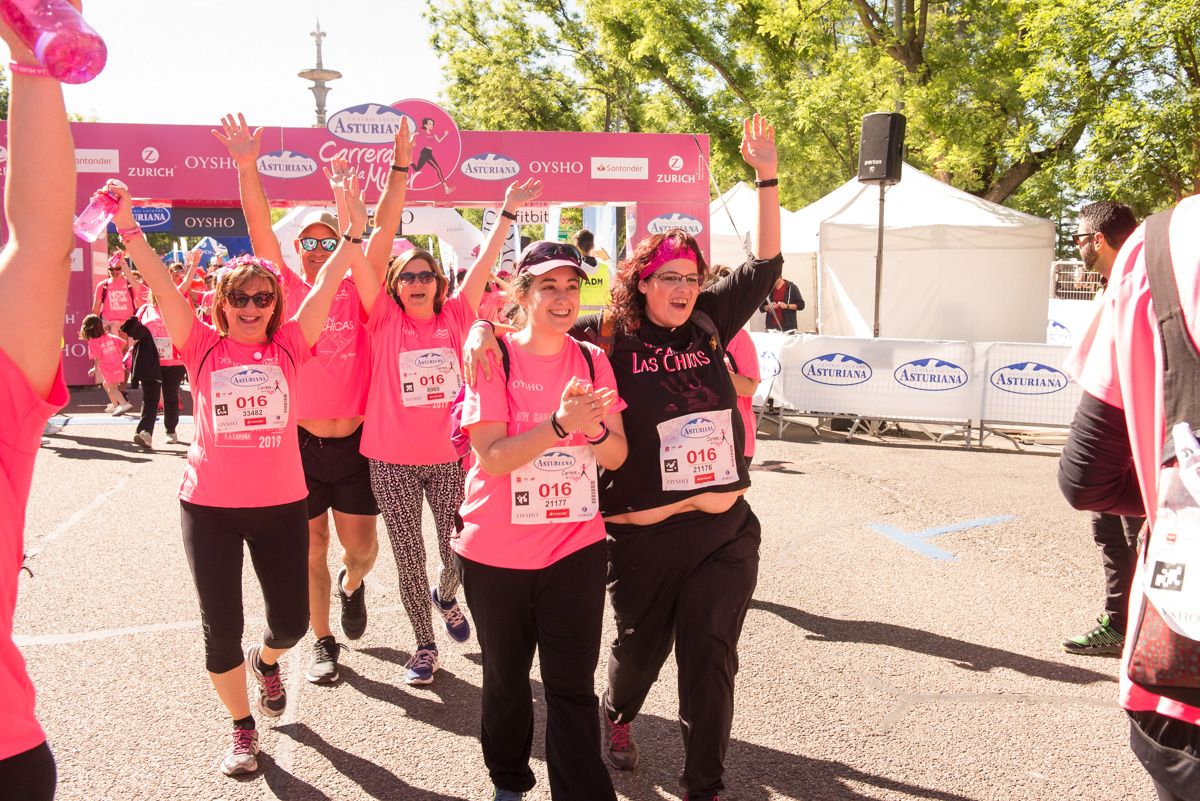 Carrera de la Mujer de Madrid - META, ARCO IZQUIERDO (de 1:48:55 a 1:51:02)