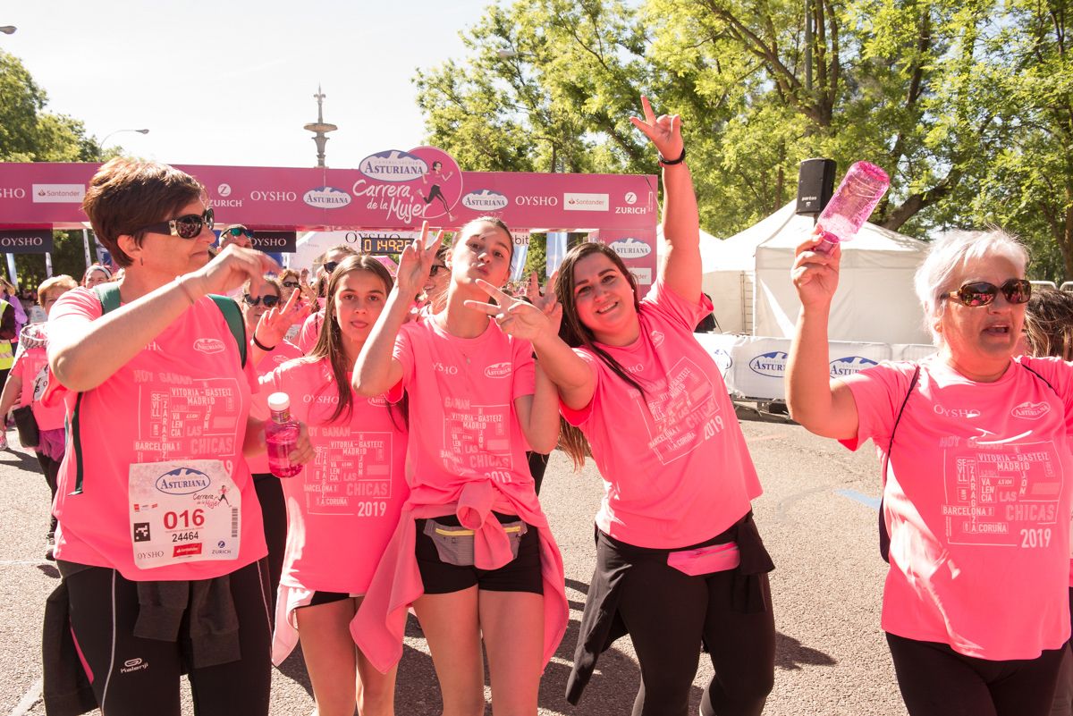 Carrera de la Mujer de Madrid - META, ARCO IZQUIERDO (de 1:48:55 a 1:51:02)