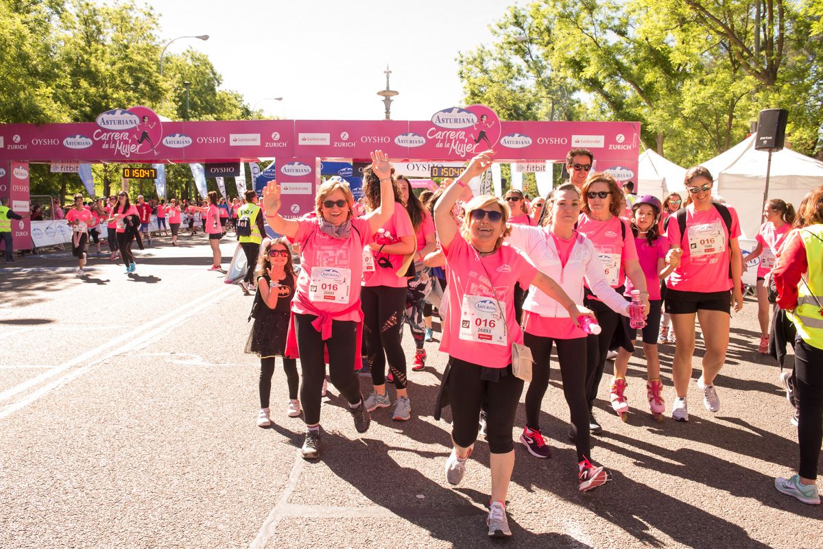 Carrera de la Mujer de Madrid - META, ARCO IZQUIERDO (de 1:48:55 a 1:51:02)