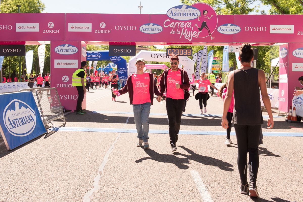Carrera de la Mujer de Madrid - META, ARCO IZQUIERDO (de 2:30:21 a 2:33:07)