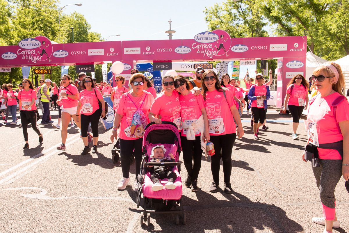 Carrera de la Mujer de Madrid - META, ARCO IZQUIERDO (de 2:30:21 a 2:33:07)
