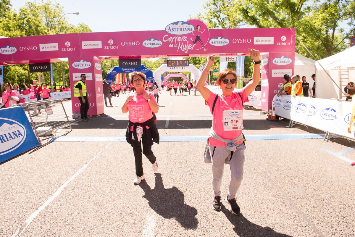 Carrera de la Mujer de Madrid - META, ARCO IZQUIERDO (de 2:30:21 a 2:33:07)