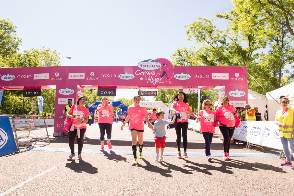 Carrera de la Mujer de Madrid - META, ARCO IZQUIERDO (de 2:33:07 a FINAL)