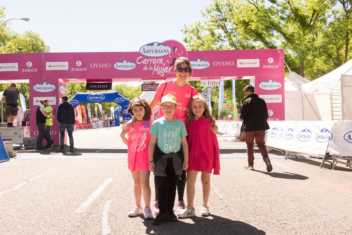 Carrera de la Mujer de Madrid - META, ARCO IZQUIERDO (de 2:33:07 a FINAL)