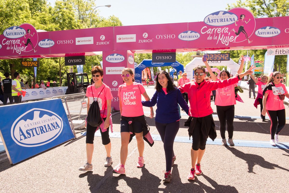 Carrera de la Mujer de Madrid - META, ARCO IZQUIERDO (de 2:33:07 a FINAL)