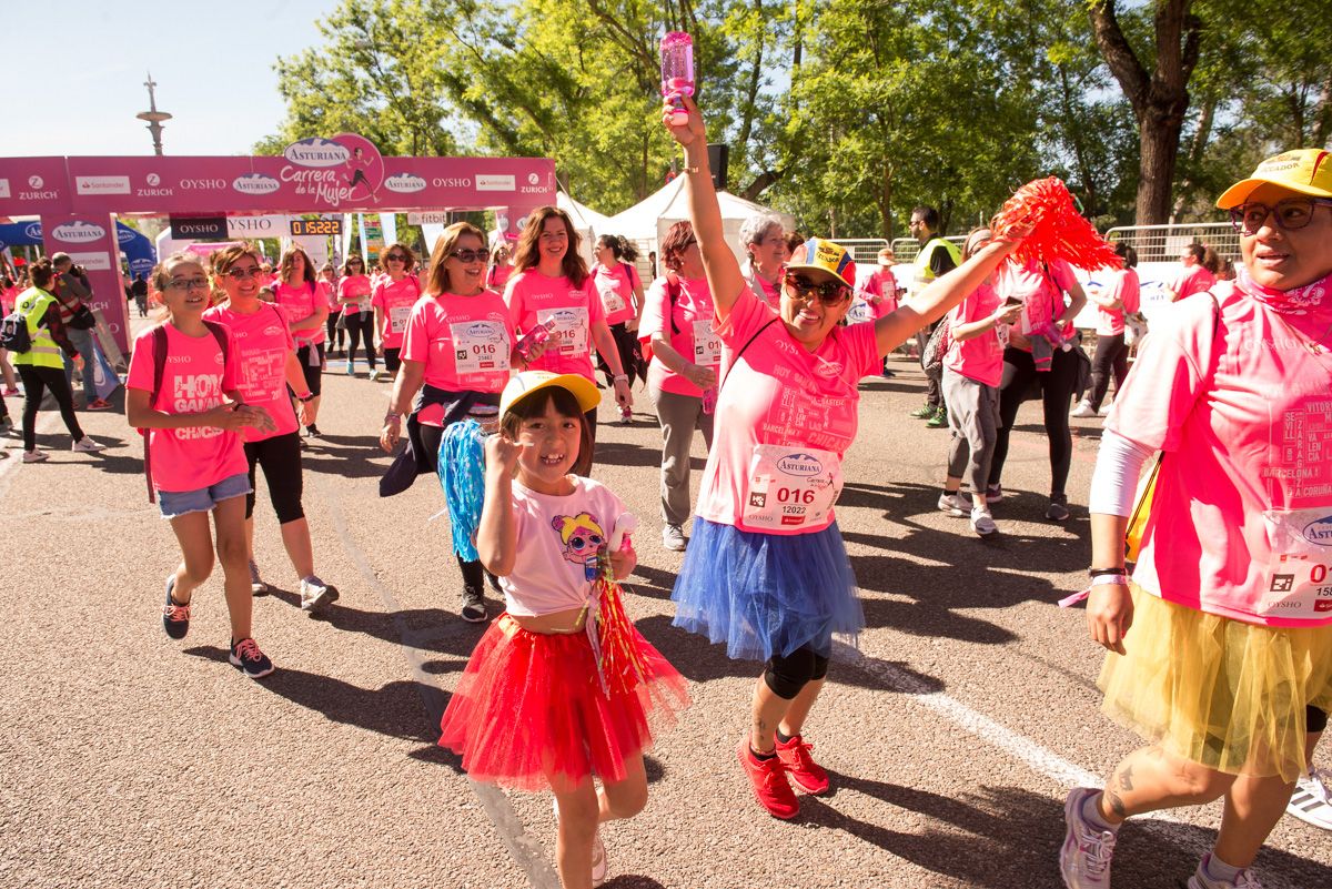 Carrera de la Mujer de Madrid - META, ARCO IZQUIERDO (de 1:51:04 a 1:54:54)