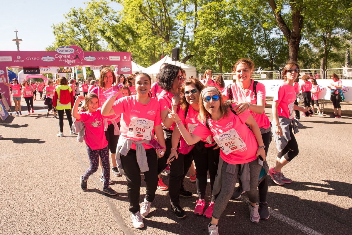 Carrera de la Mujer de Madrid - META, ARCO IZQUIERDO (de 1:51:04 a 1:54:54)
