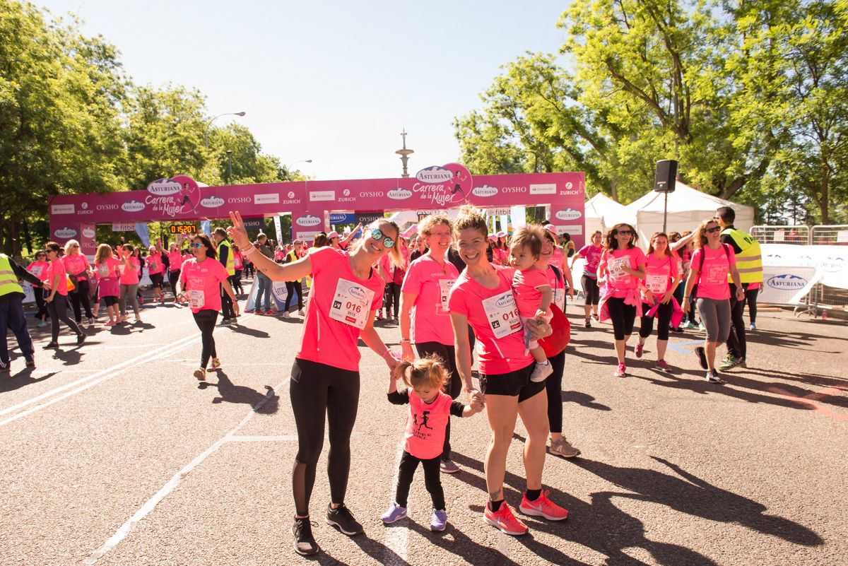 Carrera de la Mujer de Madrid - META, ARCO IZQUIERDO (de 1:51:04 a 1:54:54)