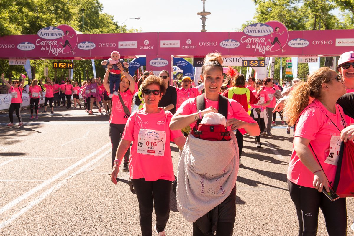 Carrera de la Mujer de Madrid - META, ARCO IZQUIERDO (de 1:51:04 a 1:54:54)