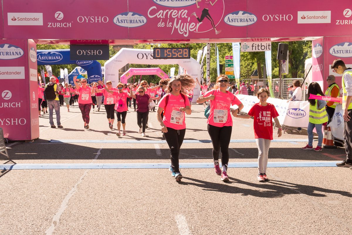 Carrera de la Mujer de Madrid - META, ARCO IZQUIERDO (de 1:54:59 a 1:57:21)