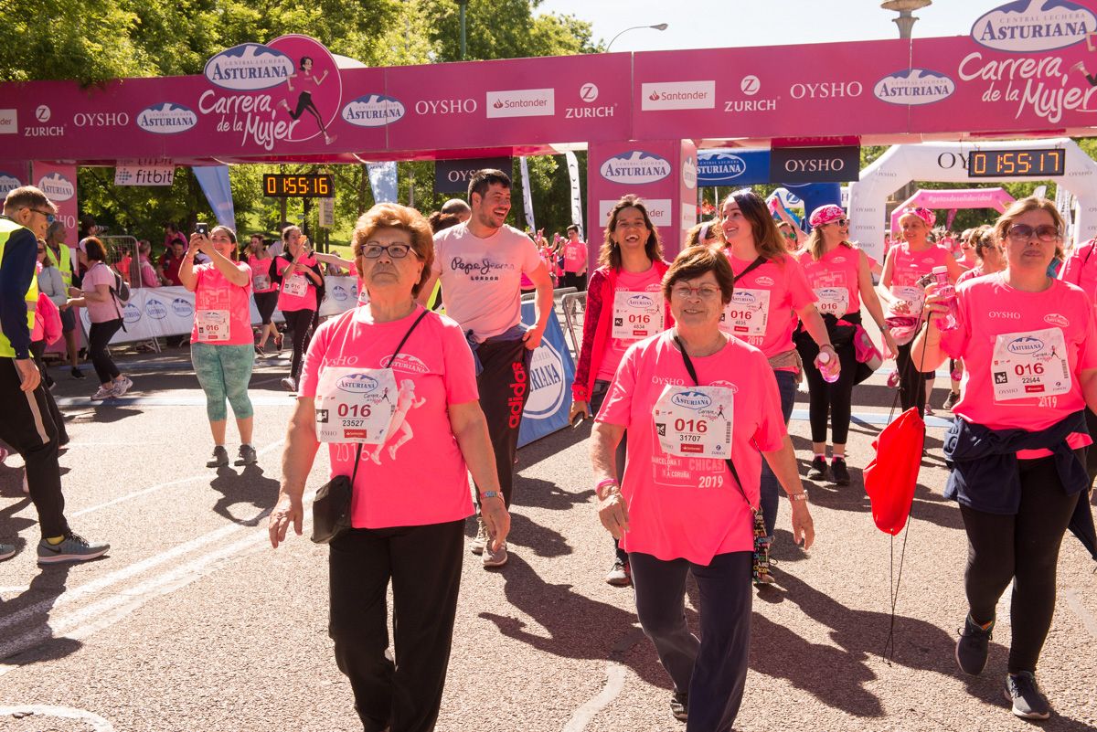 Carrera de la Mujer de Madrid - META, ARCO IZQUIERDO (de 1:54:59 a 1:57:21)