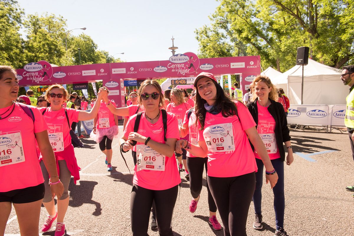 Carrera de la Mujer de Madrid - META, ARCO IZQUIERDO (de 1:51:04 a 1:54:54)