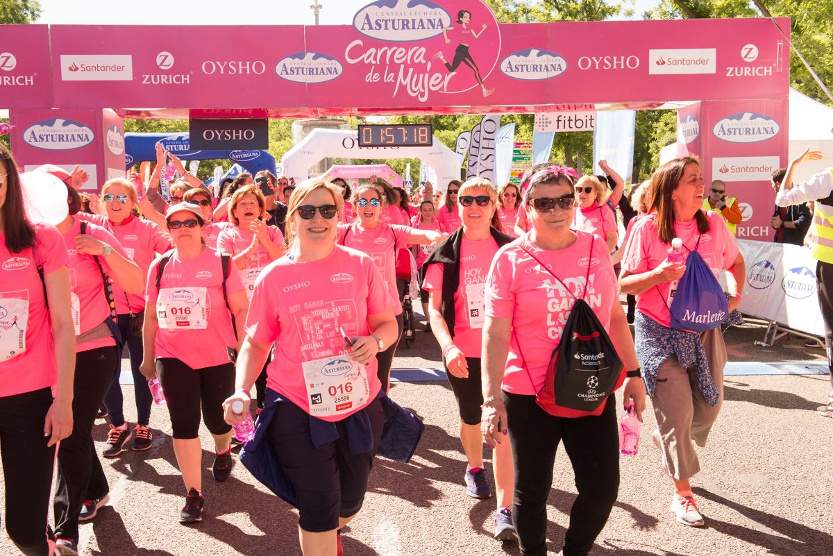 Carrera de la Mujer de Madrid - META, ARCO IZQUIERDO (de 1:54:59 a 1:57:21)