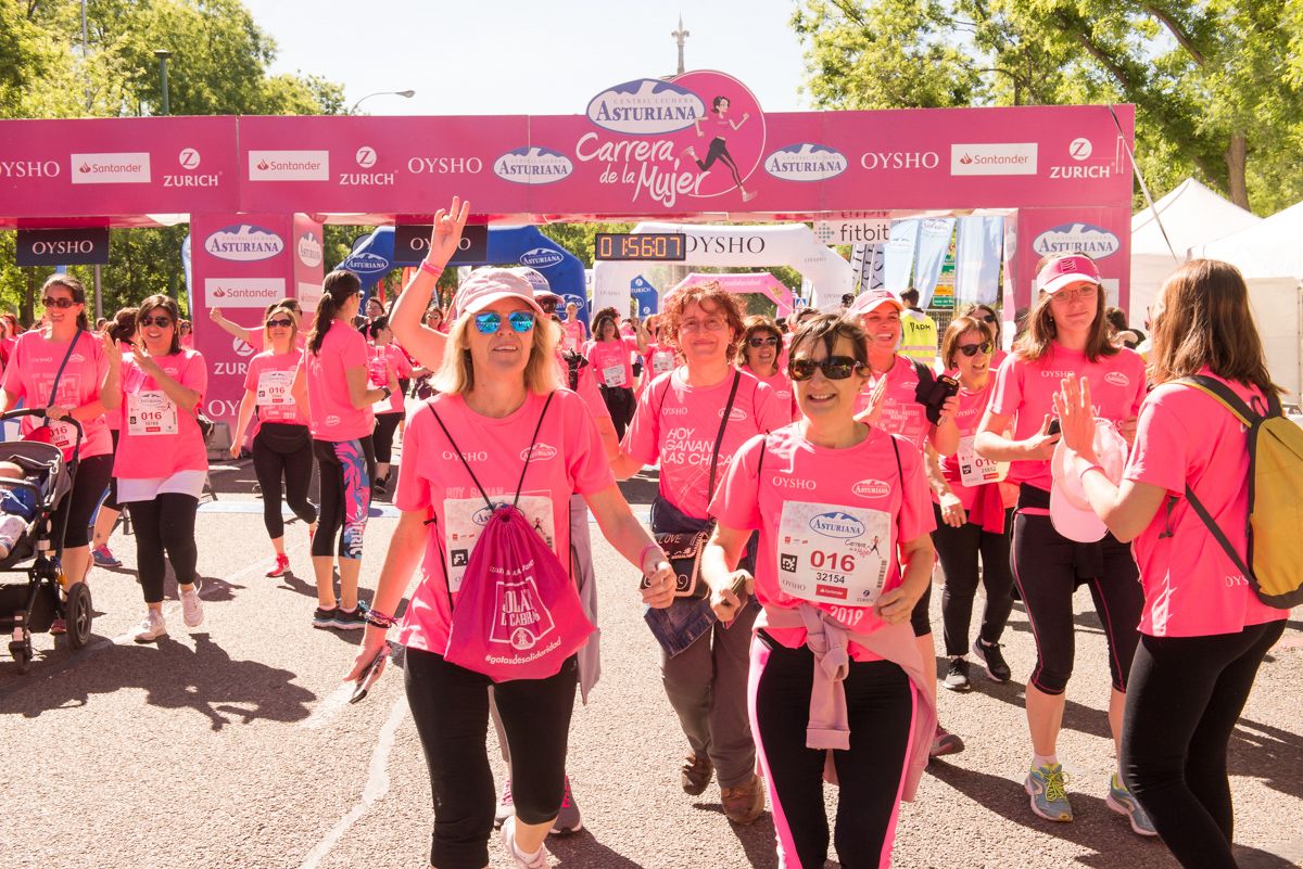 Carrera de la Mujer de Madrid - META, ARCO IZQUIERDO (de 1:54:59 a 1:57:21)