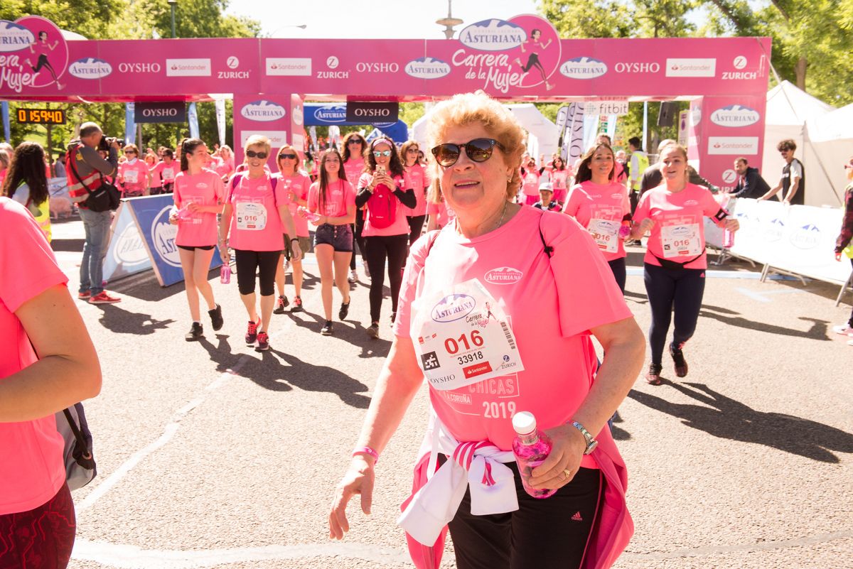 Carrera de la Mujer de Madrid - META, ARCO IZQUIERDO (de 1:58:26 a 2:00:50)