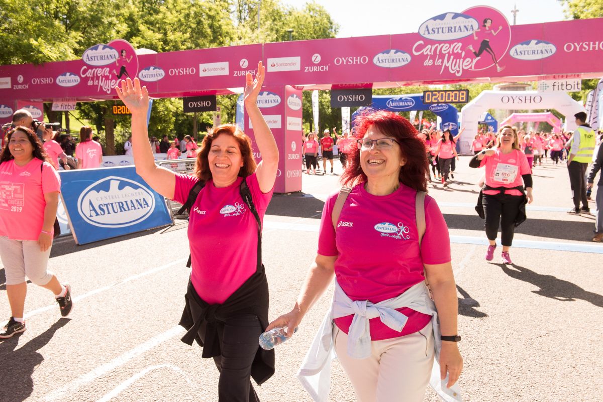 Carrera de la Mujer de Madrid - META, ARCO IZQUIERDO (de 1:58:26 a 2:00:50)