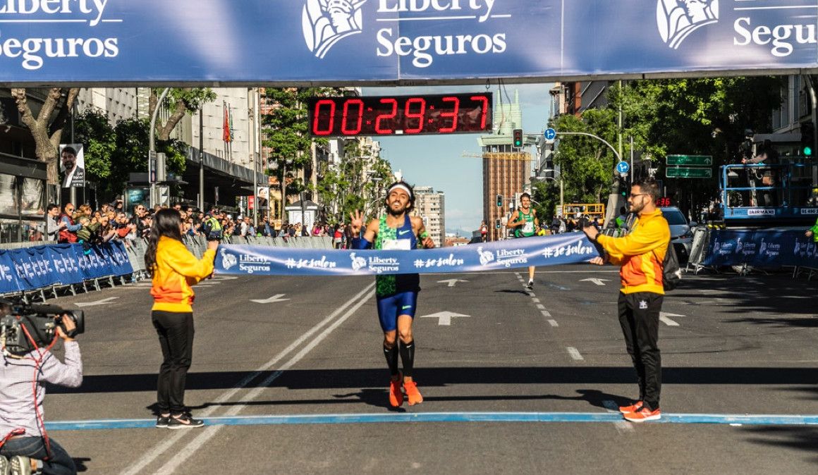 Los madrileños Fernando Carro y Azucena Díaz se hacen con la Carrera Liberty