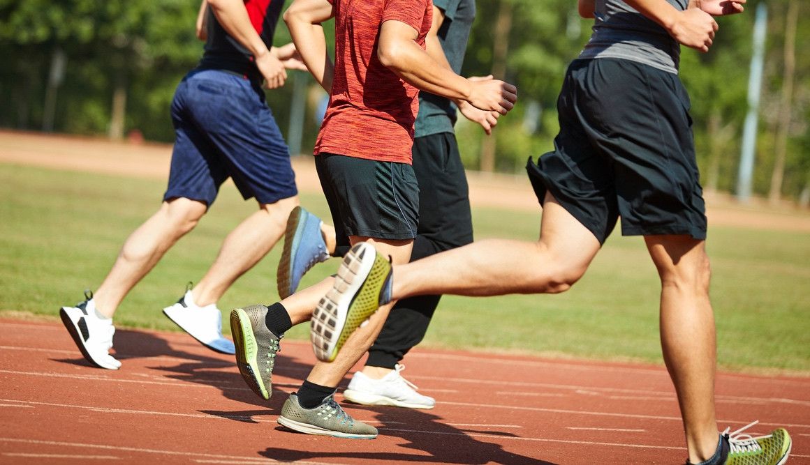 Un buen calentamiento es esencial | iStock