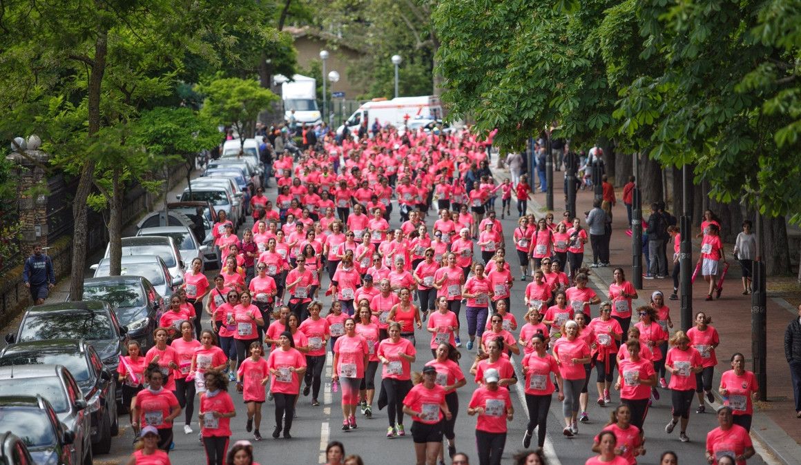 La marea rosa en Vitoria | Fotorunners