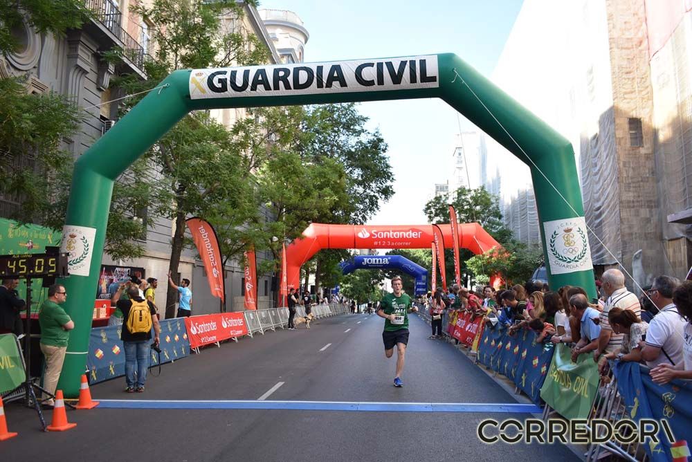 Las mejores fotos de la llegada de la Carrera de la Guardia Civil (GALERÍA 4)