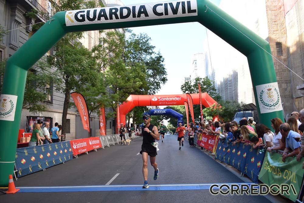 Las mejores fotos de la llegada de la Carrera de la Guardia Civil (GALERÍA 4)