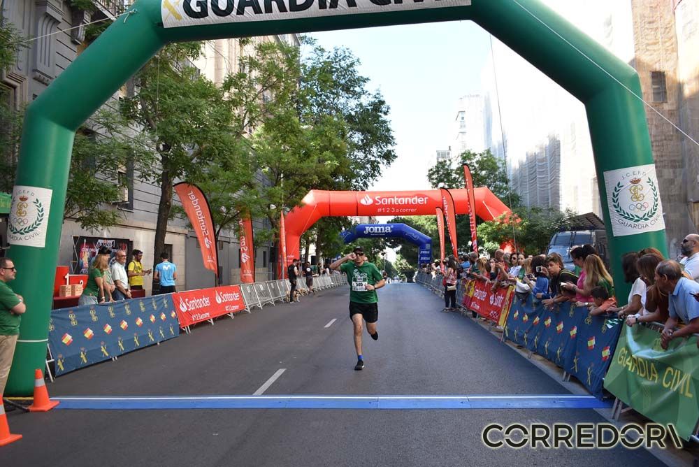 Las mejores fotos de la llegada de la Carrera de la Guardia Civil (GALERÍA 4)