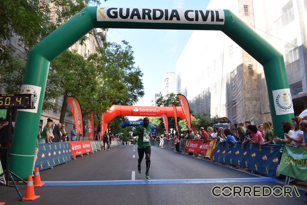 Las mejores fotos de la llegada de la Carrera de la Guardia Civil (GALERÍA 9)