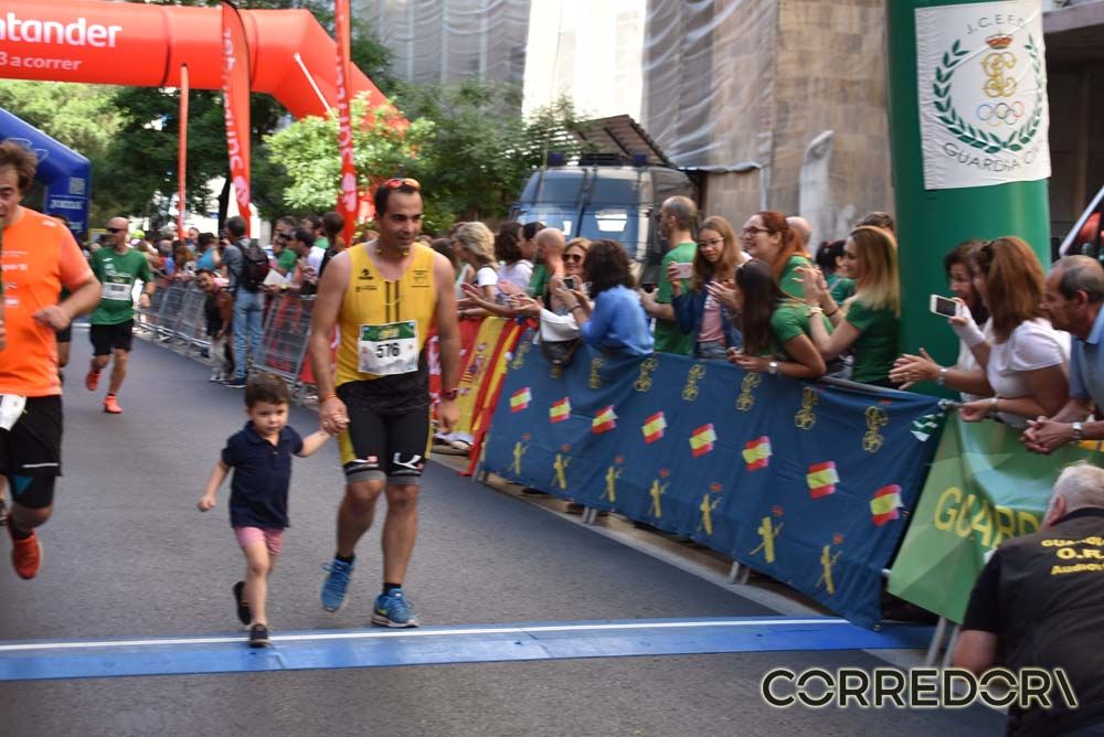 Las mejores fotos de la llegada de la Carrera de la Guardia Civil (GALERÍA 16)
