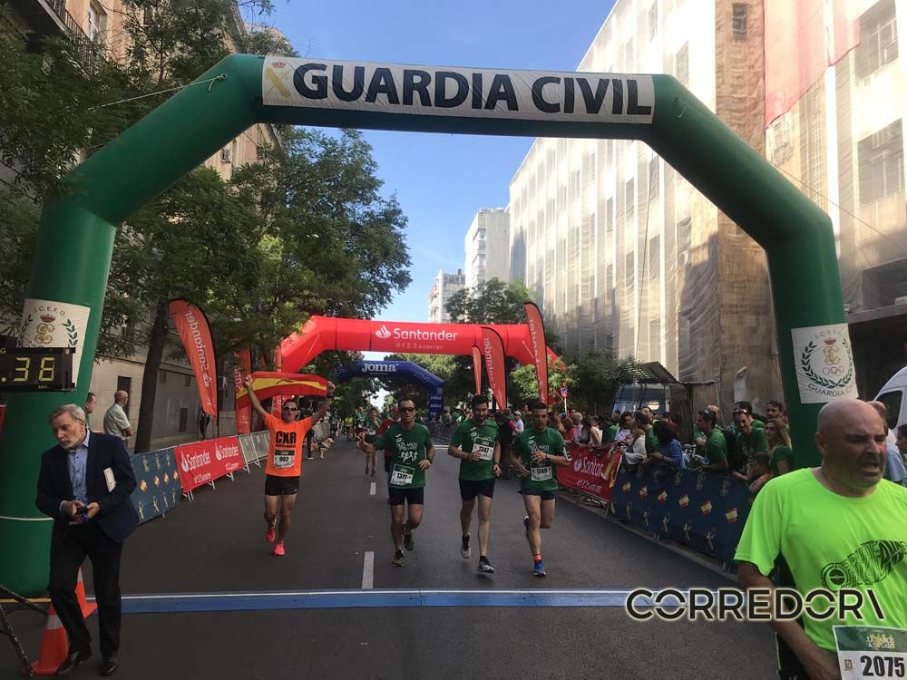 Las mejores fotos de la llegada de la Carrera de la Guardia Civil (GALERÍA 30)