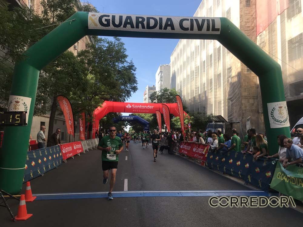 Las mejores fotos de la llegada de la Carrera de la Guardia Civil (GALERÍA 30)