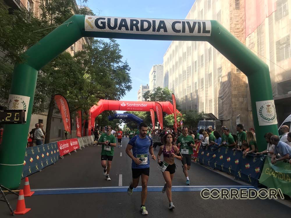 Las mejores fotos de la llegada de la Carrera de la Guardia Civil (GALERÍA 30)