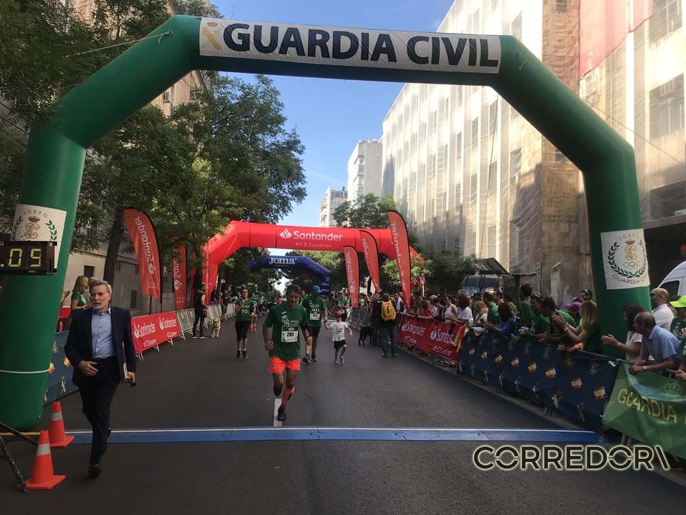 Las mejores fotos de la llegada de la Carrera de la Guardia Civil (GALERÍA 32)