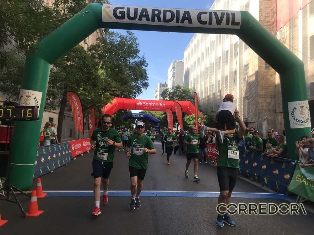 Las mejores fotos de la llegada de la Carrera de la Guardia Civil (GALERÍA 32)