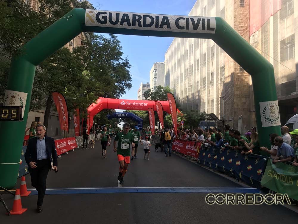 Las mejores fotos de la llegada de la Carrera de la Guardia Civil (GALERÍA 32)