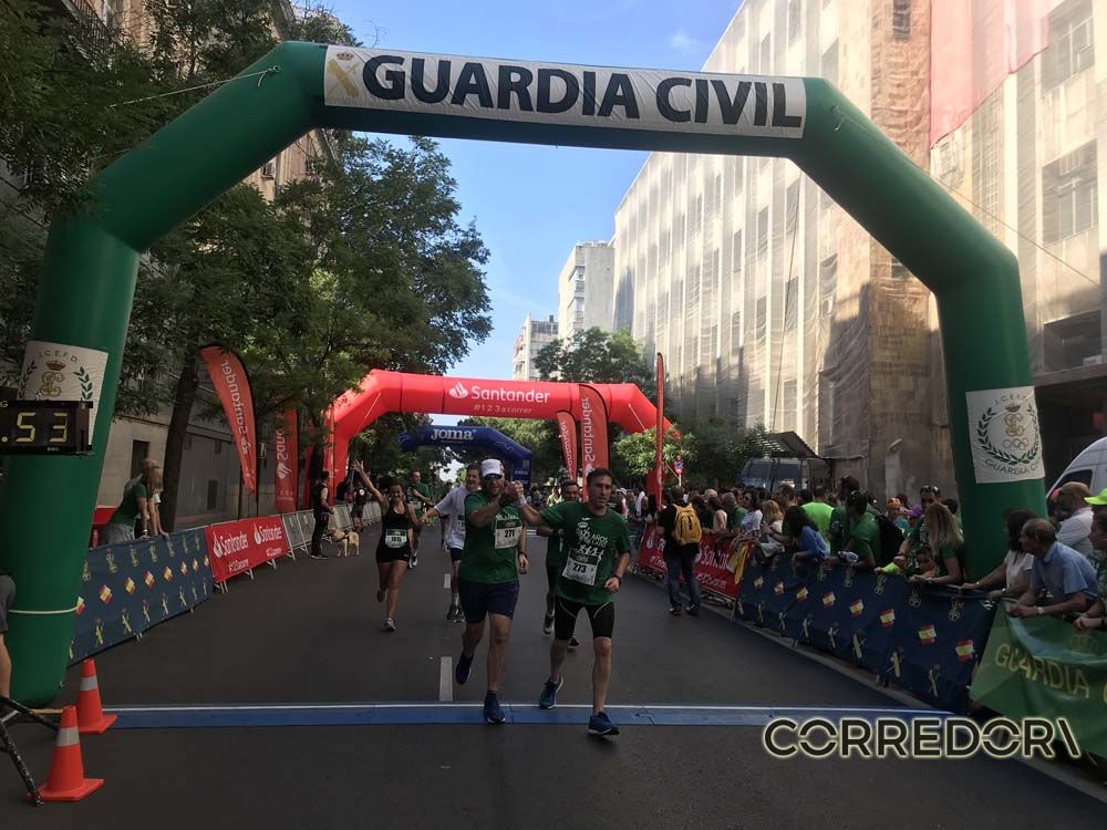 Las mejores fotos de la llegada de la Carrera de la Guardia Civil (GALERÍA 32)