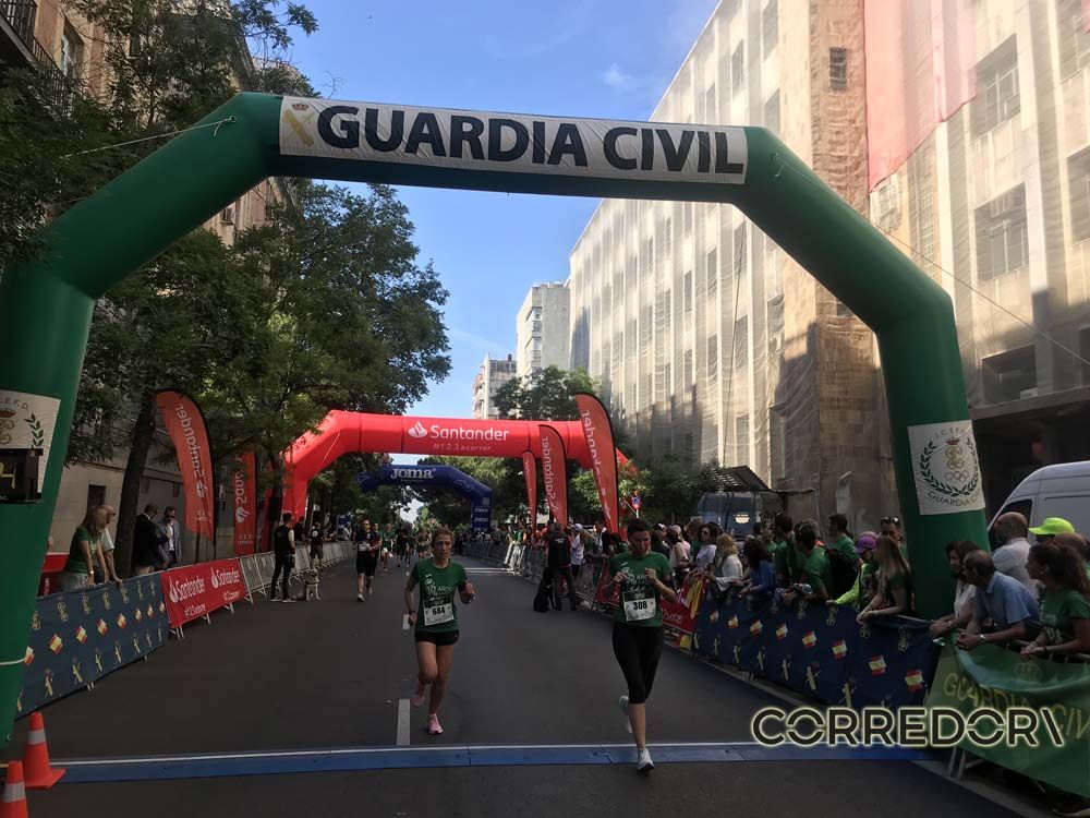 Las mejores fotos de la llegada de la Carrera de la Guardia Civil (GALERÍA 33)
