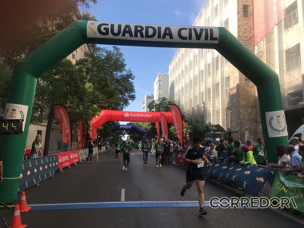 Las mejores fotos de la llegada de la Carrera de la Guardia Civil (GALERÍA 33)