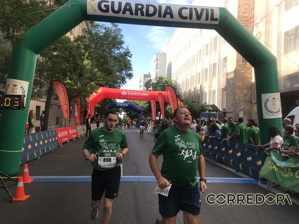 Las mejores fotos de la llegada de la Carrera de la Guardia Civil (GALERÍA 37)