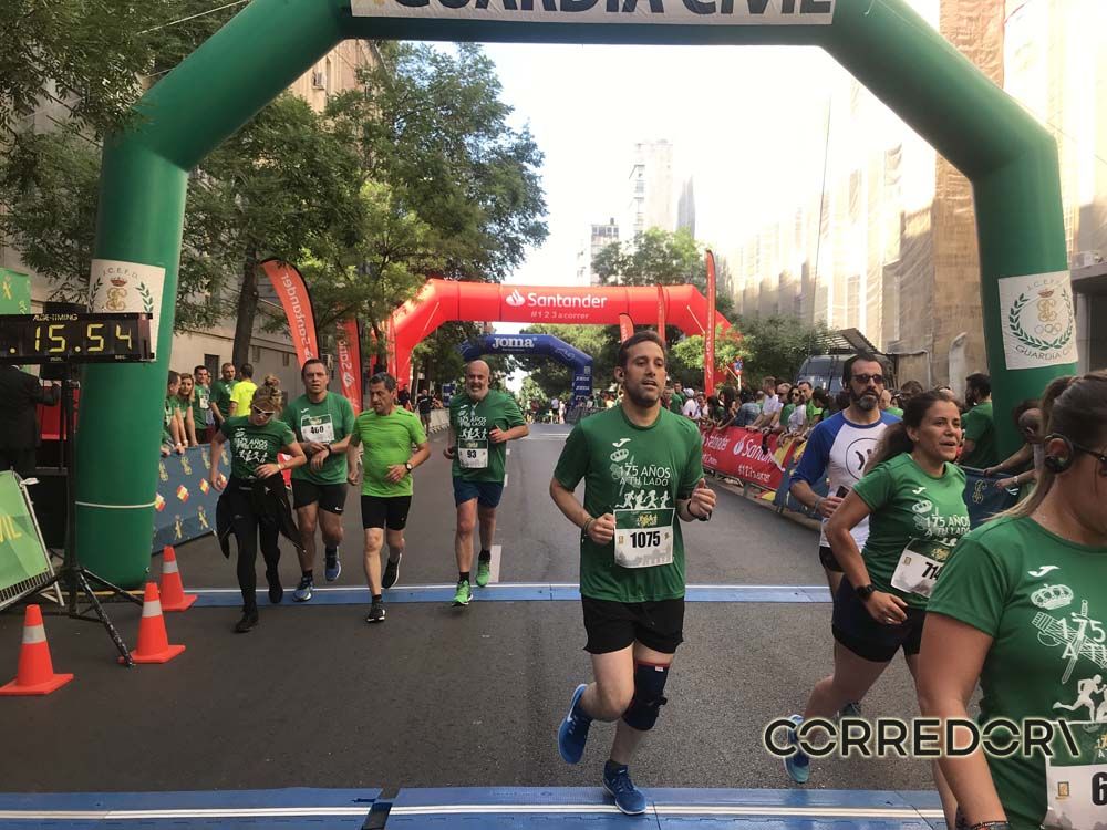 Las mejores fotos de la llegada de la Carrera de la Guardia Civil (GALERÍA 37)