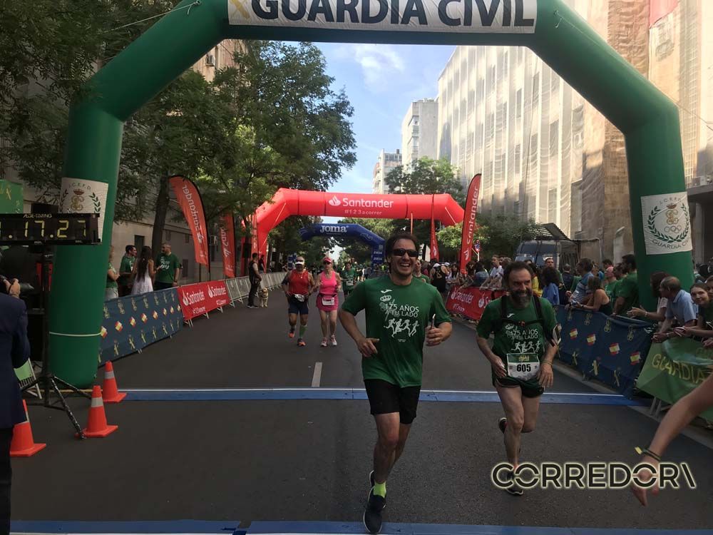 Las mejores fotos de la llegada de la Carrera de la Guardia Civil (GALERÍA 37)