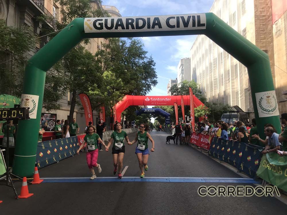 Las mejores fotos de la llegada de la Carrera de la Guardia Civil (GALERÍA 38)