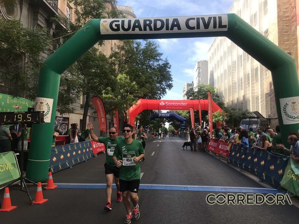 Las mejores fotos de la llegada de la Carrera de la Guardia Civil (GALERÍA 38)
