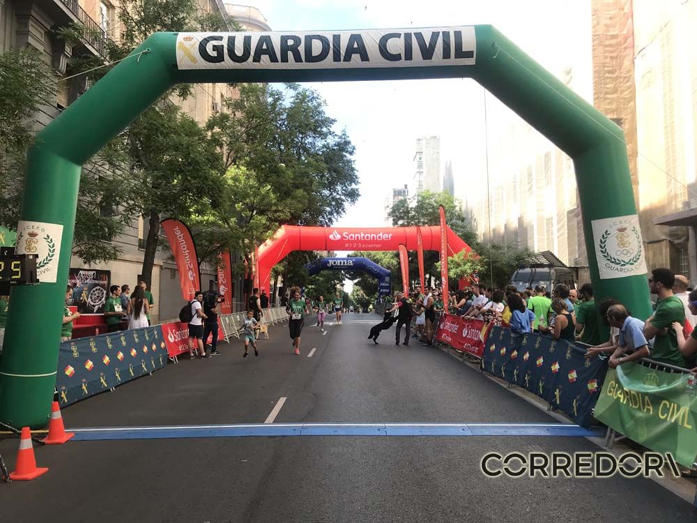 Las mejores fotos de la llegada de la Carrera de la Guardia Civil (GALERÍA 38)
