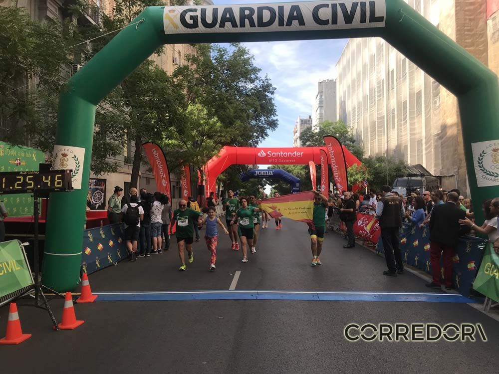 Las mejores fotos de la llegada de la Carrera de la Guardia Civil (GALERÍA 40)